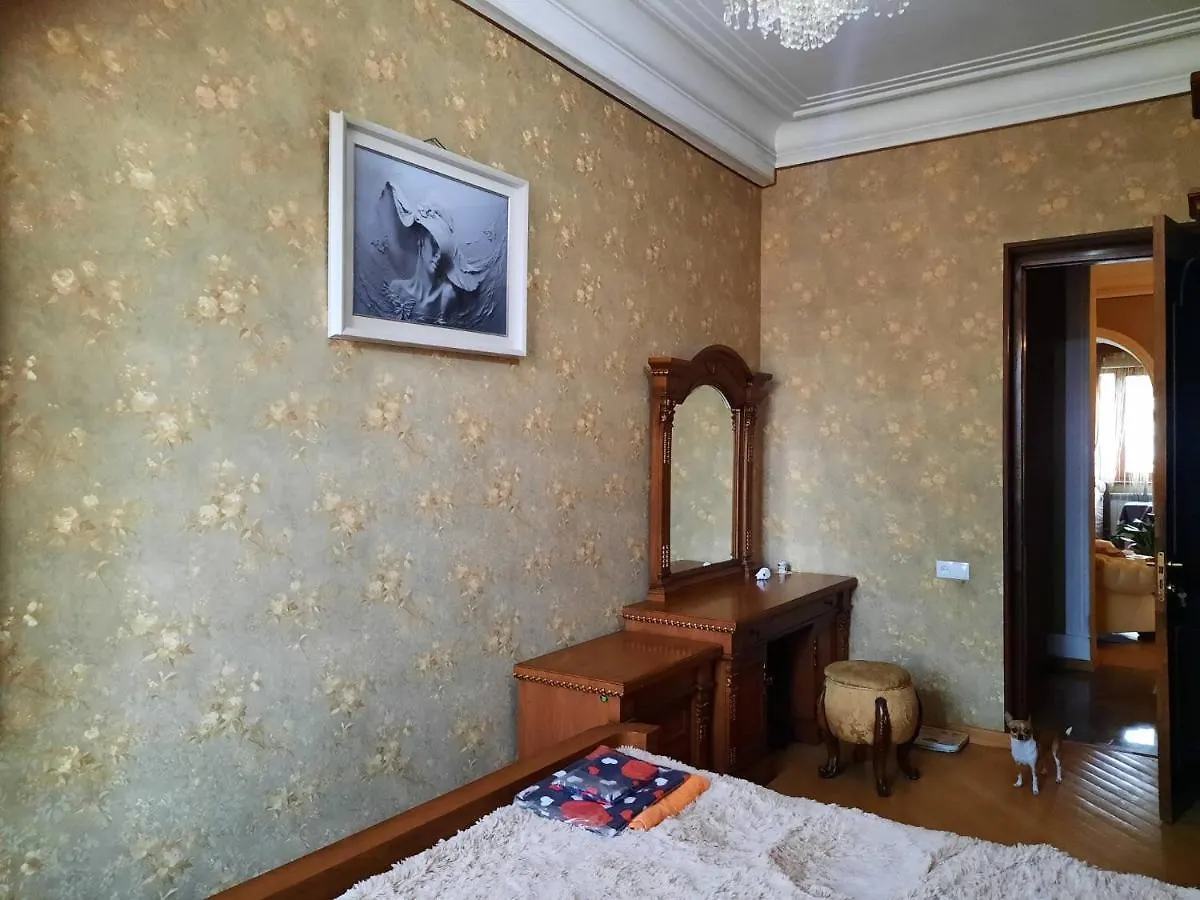 Tbilisi Philharmonia Apartment